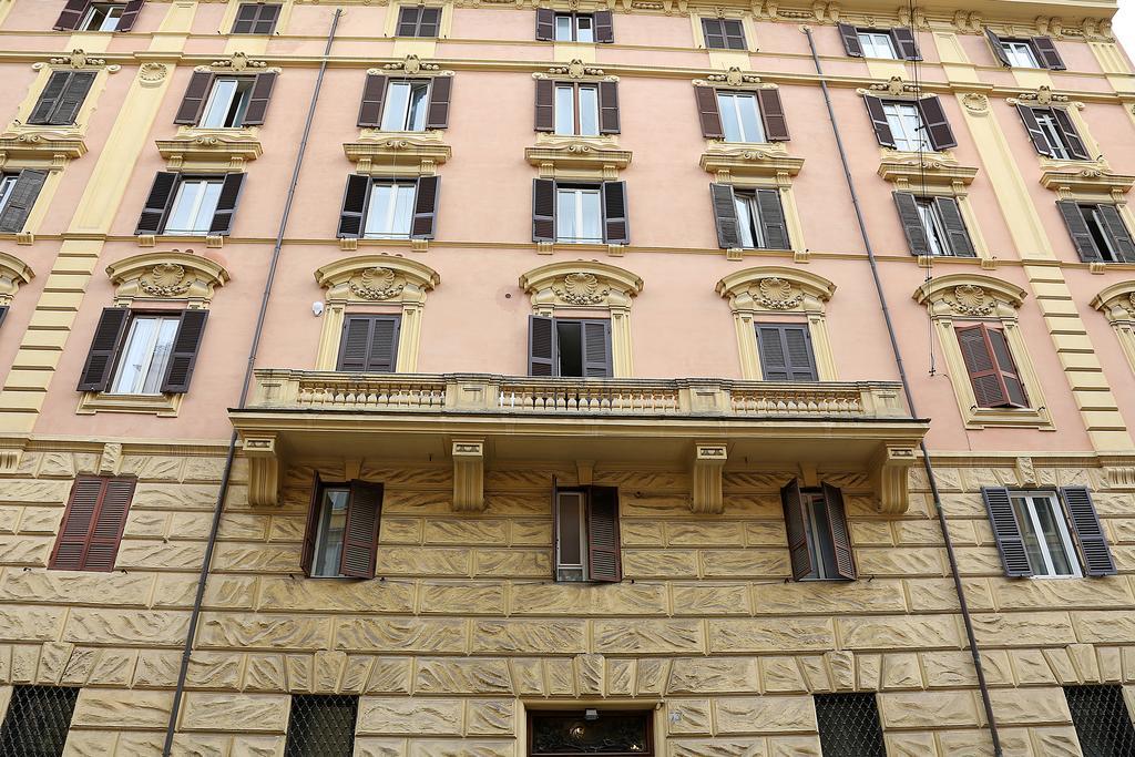 St. Peter House Rom